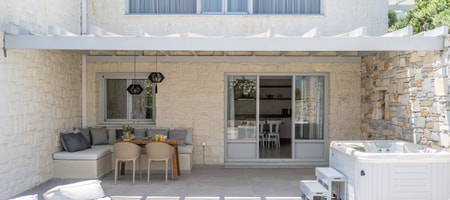 Honeymoon Villa with Outdoor Hot Tub Sea View