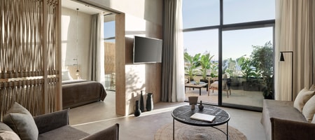 Helea Suite with Sea View and Private Sauna