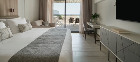 Superior Double Sea View with Outdoor Jacuzzi