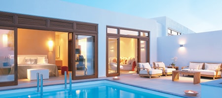 2 Bedroom villa waterfront with private pool