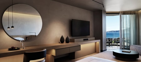 Open Plan Suite Partial Sea View