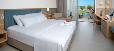 Deluxe Room Lateral Sea View Private Pool