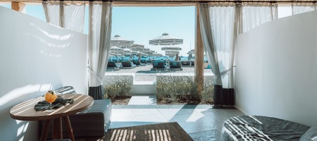 Deluxe Room Beachfront 