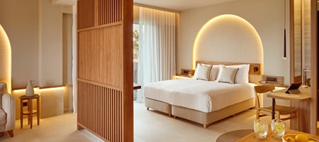 Deluxe Family Suite Side Sea View