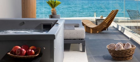 Superior Family Suite Sea view with Outdoor Jacuzzi
