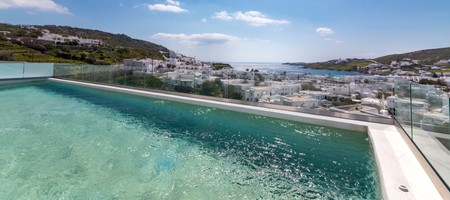 Diamond Suite with Private Balcony Pool & Sea View