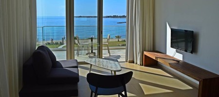 One Bedroom Executive Suite Sea View