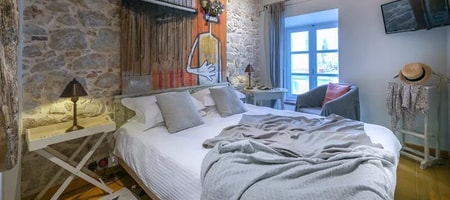 Budget Double Room in Adiandi Building
