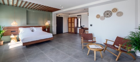 Deluxe Suite with Sea View