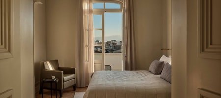 Grande & Luxe with Terrace