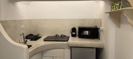 Deluxe Quadruple Studio