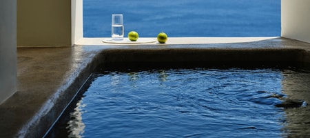Honeymoon Suite with Outdoor Hot tub