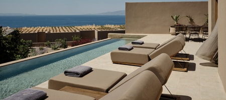 Three Bedroom Villa with Infinity Pool