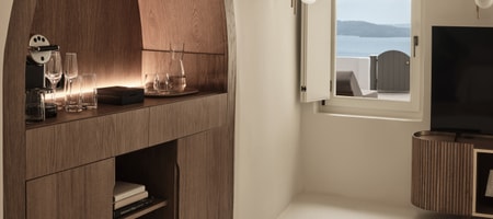Elegant Suite with Hot tub