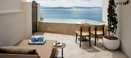Signature Suite with Infinity Pool