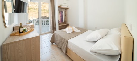 Double Room | Side Sea View