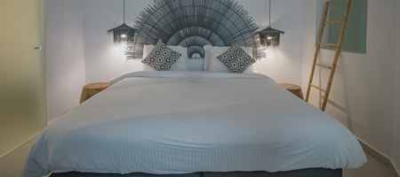 Cave Suite with Indoor Hot tub - No Windows