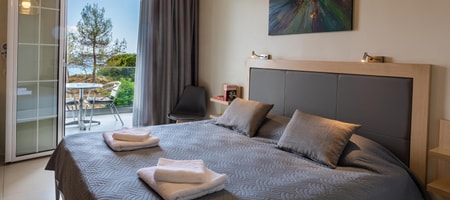 Double Deluxe Room Sea View in Angelo Hotel - Cafe