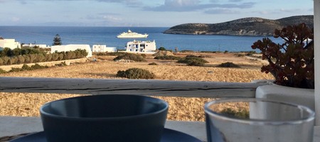 Island White - Sunrise apartment
