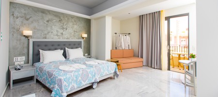 Quadruble Room with City View