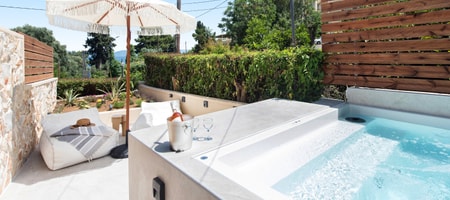 Studio De Lux with Mini Pool