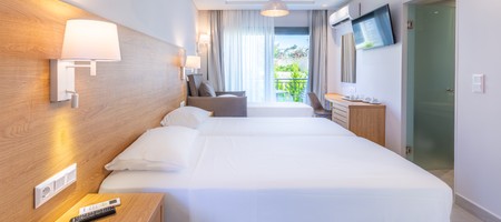Triple Room with Garden View