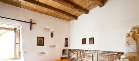 Small Apartment (for 4)
