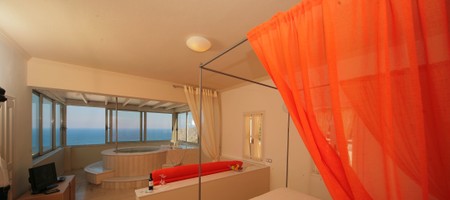 Royal Suite with Private Indoor Jacuzzi