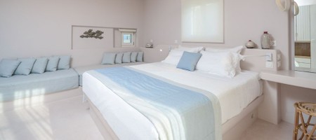Junior Suite with Side Sea view