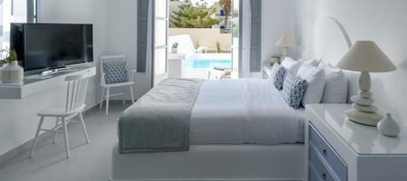 King Suite with Private Pool - Split Level