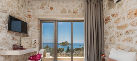 4 Bedroom Villa with Private Pool