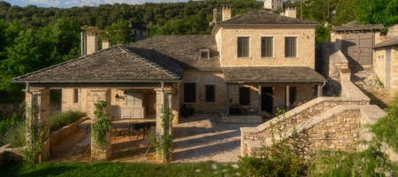 Apeiros Chora Hotel
