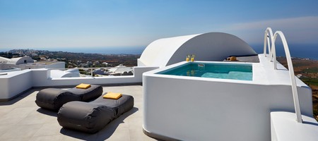 Aperanto Suite with Sea View & Outdoor Jacuzzi