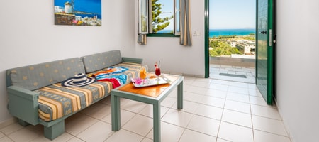 One Bedroom Apartment Sea View