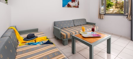 One Bedroom Apartment Inland View