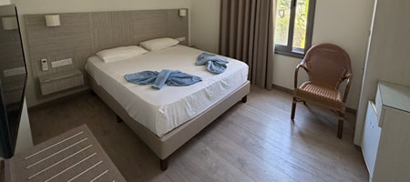 Small Room without Balcony