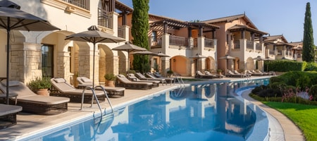 One Bedroom Suite Swim-Up Limited Sea View