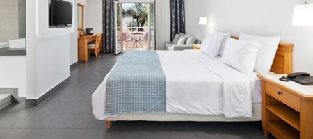 Junior Suite with Garden View