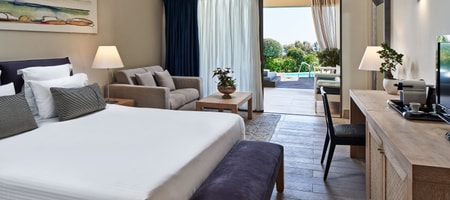Seafront Private Pool Junior Suite