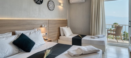 Triple Room with Sea View
