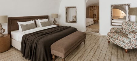 TRADITIONAL CAVE SUITE