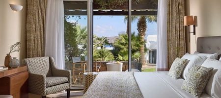 Classic Bungalow - Garden View