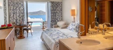 Mythica Bungalow with Sharing Pool - Sea View