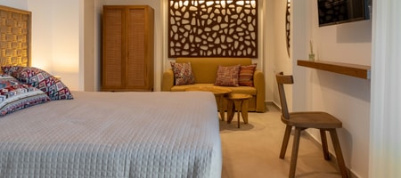 Superior Suite with Partial Sea View