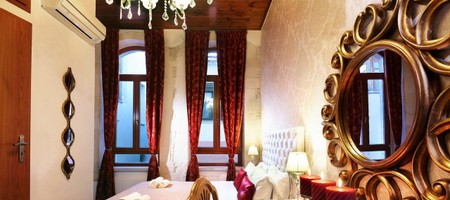 Deluxe Suite with Jacuzzi
