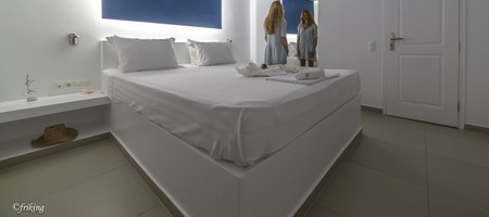 Honeymoon Suite with Hot Tub and Sea View