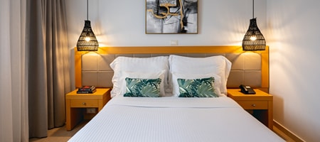 Suite with Side Sea View