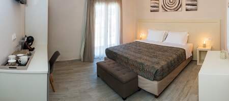 Deluxe Double Room With Pool / Harbour View