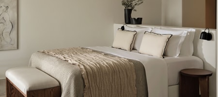 Master Suite with Heated Infinity Private Pool & Sea View
