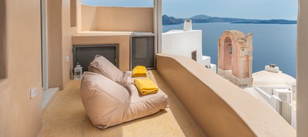 Executive Cave Suite with Indoor Hot Tub with Jets